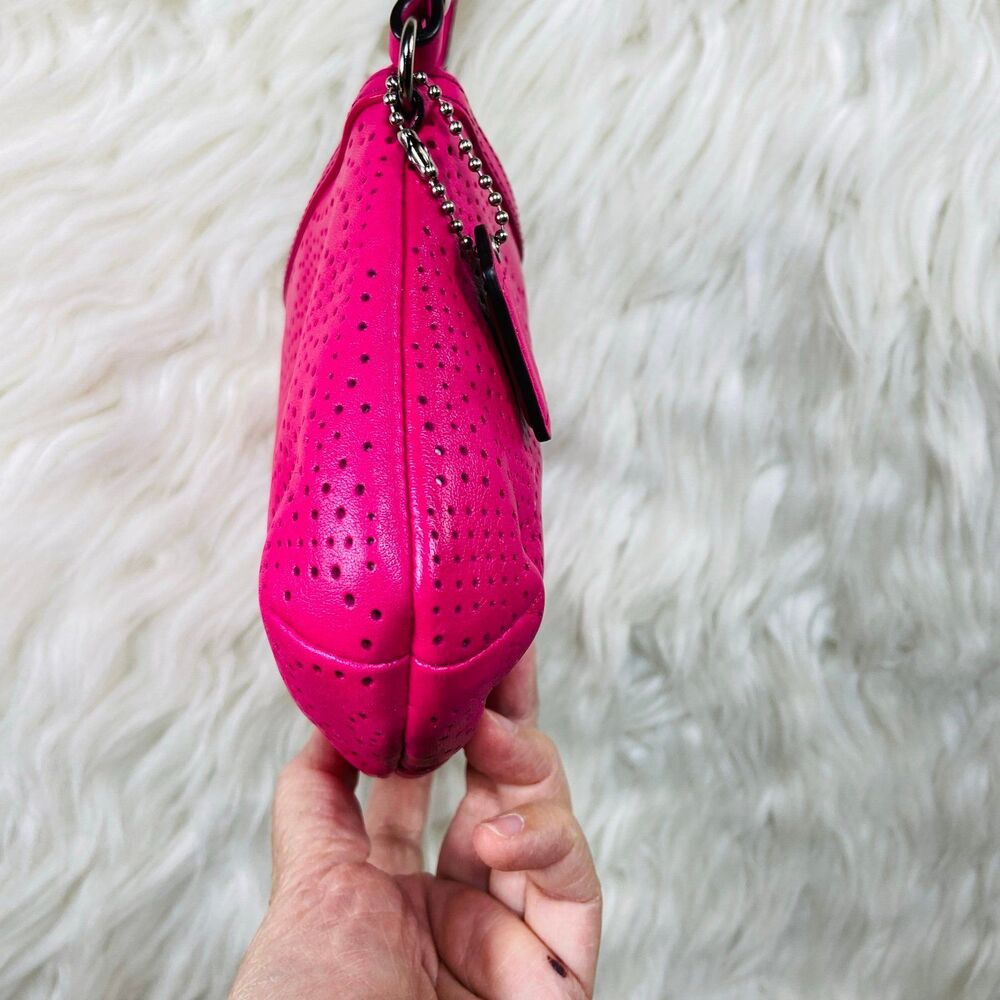 Magenta Coach wristlet - Picture 4 of 11